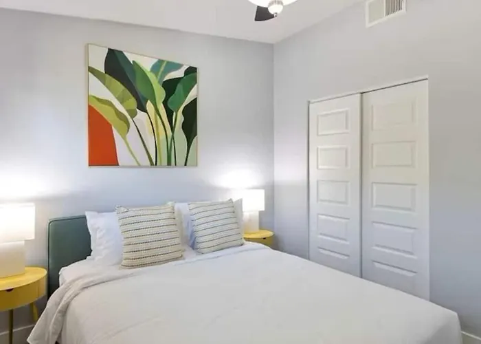 Mid Century Modern Retreat In Old Town Scottsdale
