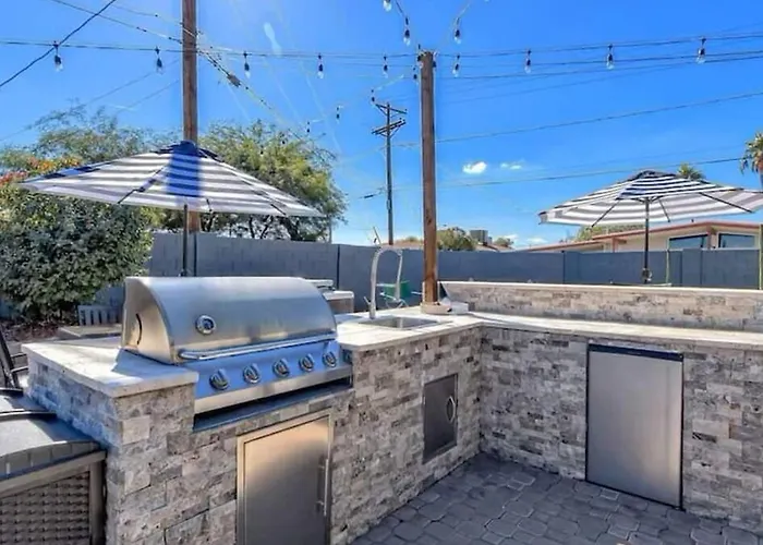 Mid Century Modern Retreat In Old Town * Scottsdale
